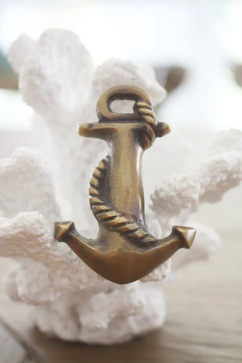 Brass Anchor Drawer Pull – Nautical-Inspired Cabinet Knob 1