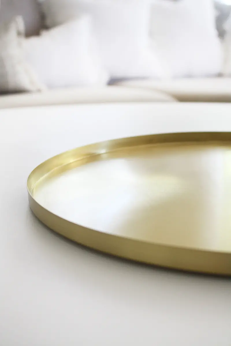 Brass Round Serving Tray – 35Cm Polished Metal Surface 1