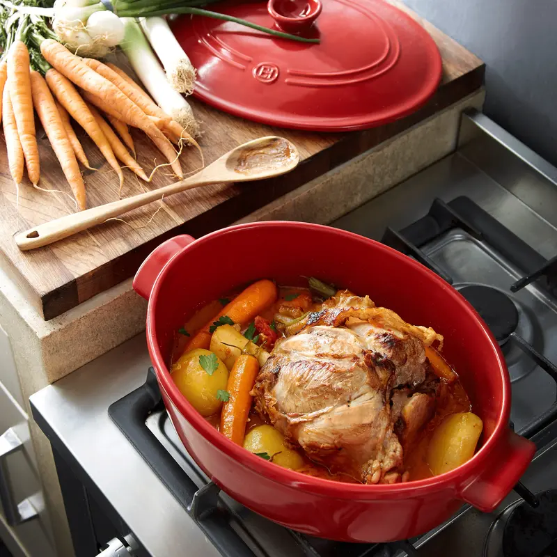 Oval Enamel-Coated Cast Iron Dutch Oven 1