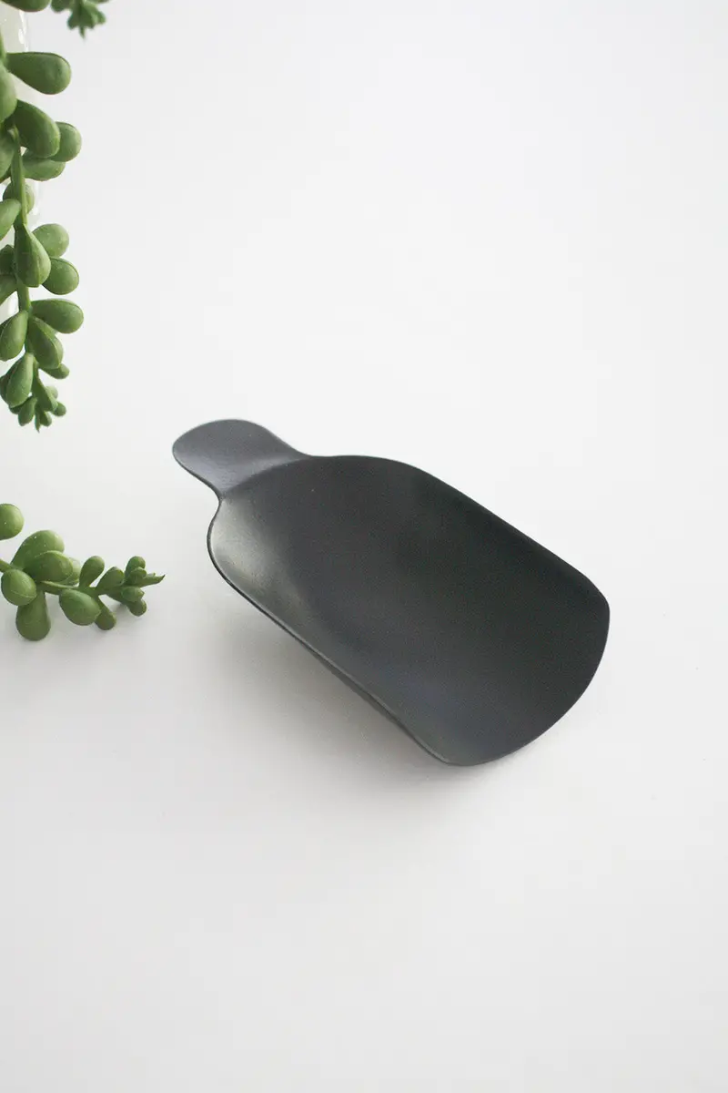 Small Black Powder-Coated Iron Scoop – Rustic Kitchen Tool 1