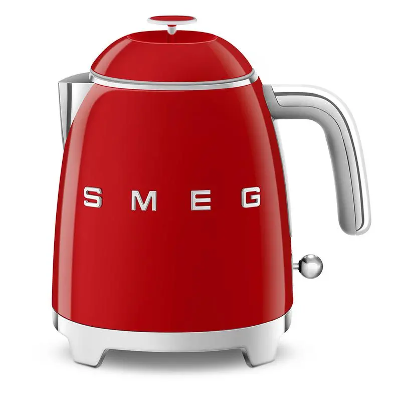 Smeg Klf05Rduk Retro-Style Mini Kettle – Vibrant Red 1