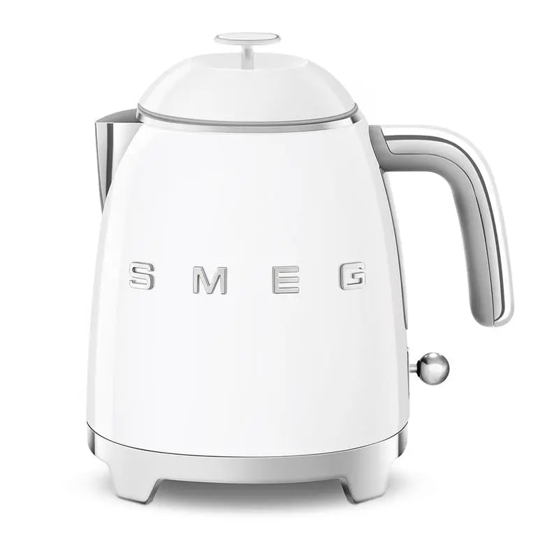 Smeg Klf05Whuk Retro-Style Mini Kettle – Creamy White 1
