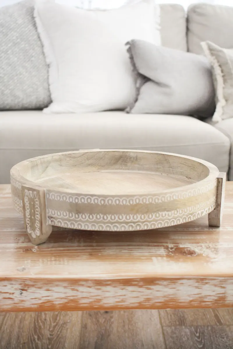 Whitewashed Tiare Wood Serving Tray – 31Cm Diameter 1